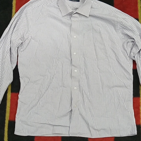 Van Heusen business dress shirt (L) - Picture 3 of 4